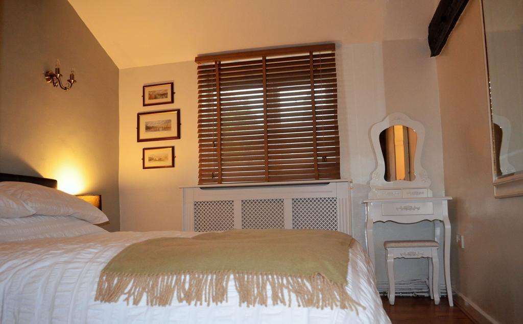 Bramble Barn Retreat Villa Chester Rum bild